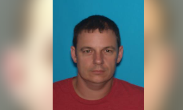 Prófugo que disparó a su ex y mató a su suegro en Fenton encontrado en Arkansas 1