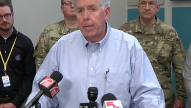 Gobernador Michael Parson • Da Permiso de Reasentamiento de Refugiados