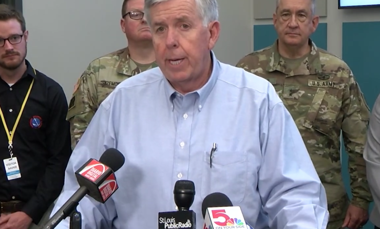 Gobernador Michael Parson • Da Permiso de Reasentamiento de Refugiados