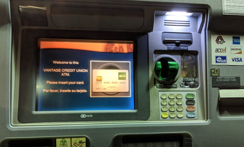 Vantage Credit Union • Hombre muerto tras intento de robo