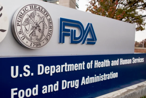 FDA emite aviso sobre nueve marcas de gel desinfectante con contenidos tóxicos; contiene metanol 1