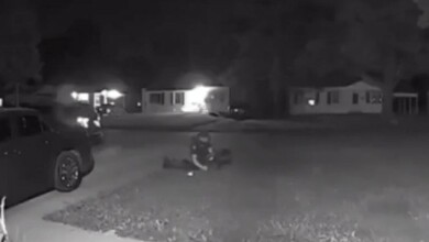 Protestas en Florissant, piden cargos para policía que atropelló a joven afrodescendiente