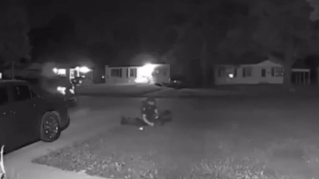 Protestas en Florissant, piden cargos para policía que atropelló a joven afrodescendiente