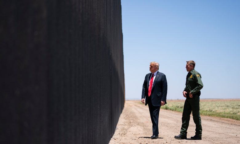 Trump critica trecho de muro fronterizo construido por sus partidarios 1