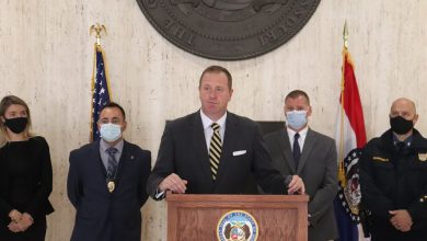 Fiscal General de Missouri combatirá el tráfico ilícito de humanos enfocándose en salones de masaje ilegales 38