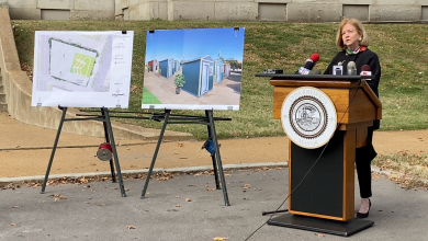Alcaldesa Lyda Krewson anuncia nueva iniciativa de "Pequeños Hogares" para las personas sin vivienda en la ciudad de St. Louis 10