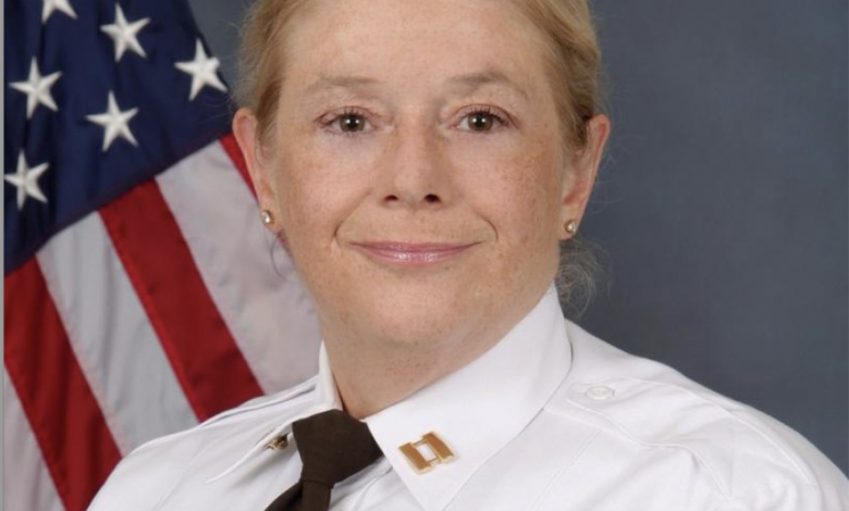 Consejo del Condado emite "Voto de no confianza" contra Jefa de Policía del Condado de St. Louis Mary Barton 1