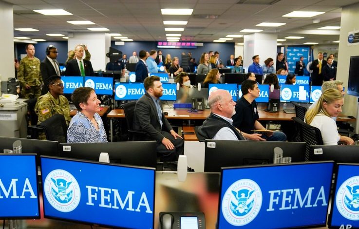 Estados Unidos duplica fondos para prepararse para daños causados por huracanes 1