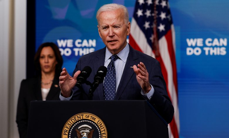 Biden pide que la vacuna no se convierta en motivo de desunión 1