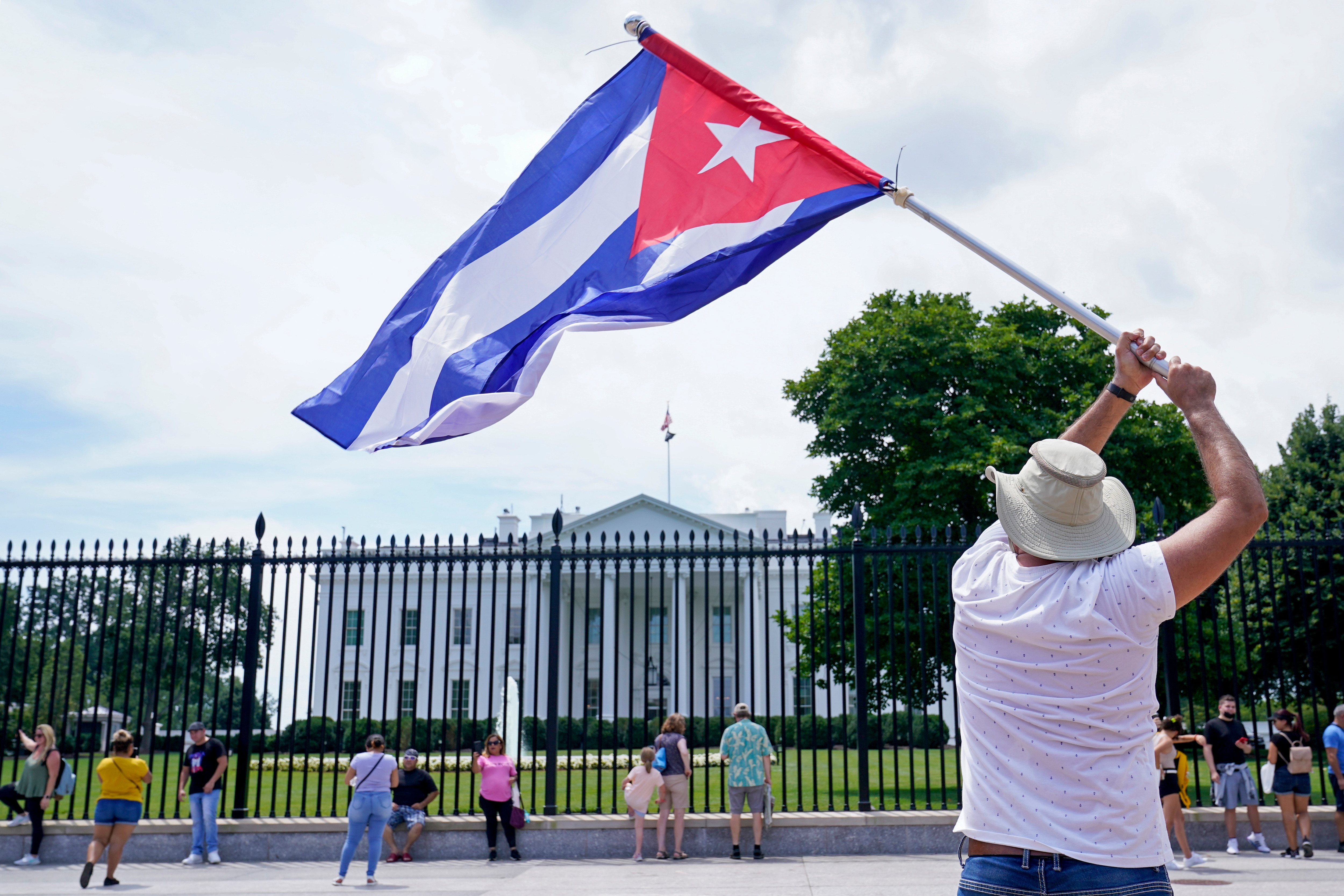La Casa Blanca aspira a una política hacia Cuba que sea "bipartidista" y "duradera" 1