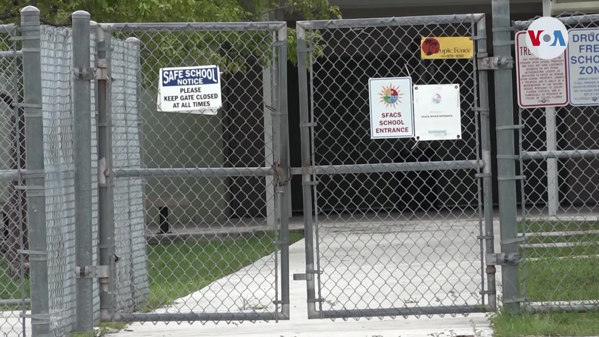 Pediatras estadounidenses recomiendan el uso de mascarillas en las escuelas 1