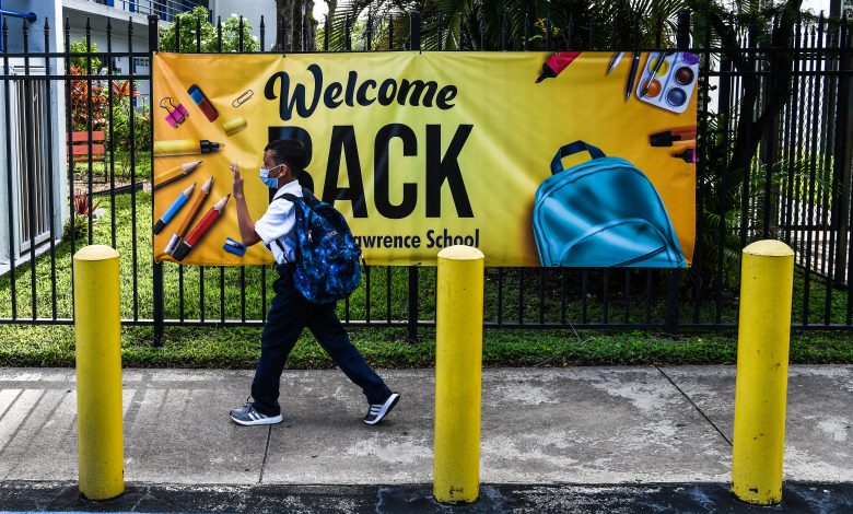 ¿Cambiará la variante delta del COVID-19 las políticas de regreso a clases en EE. UU.? 1