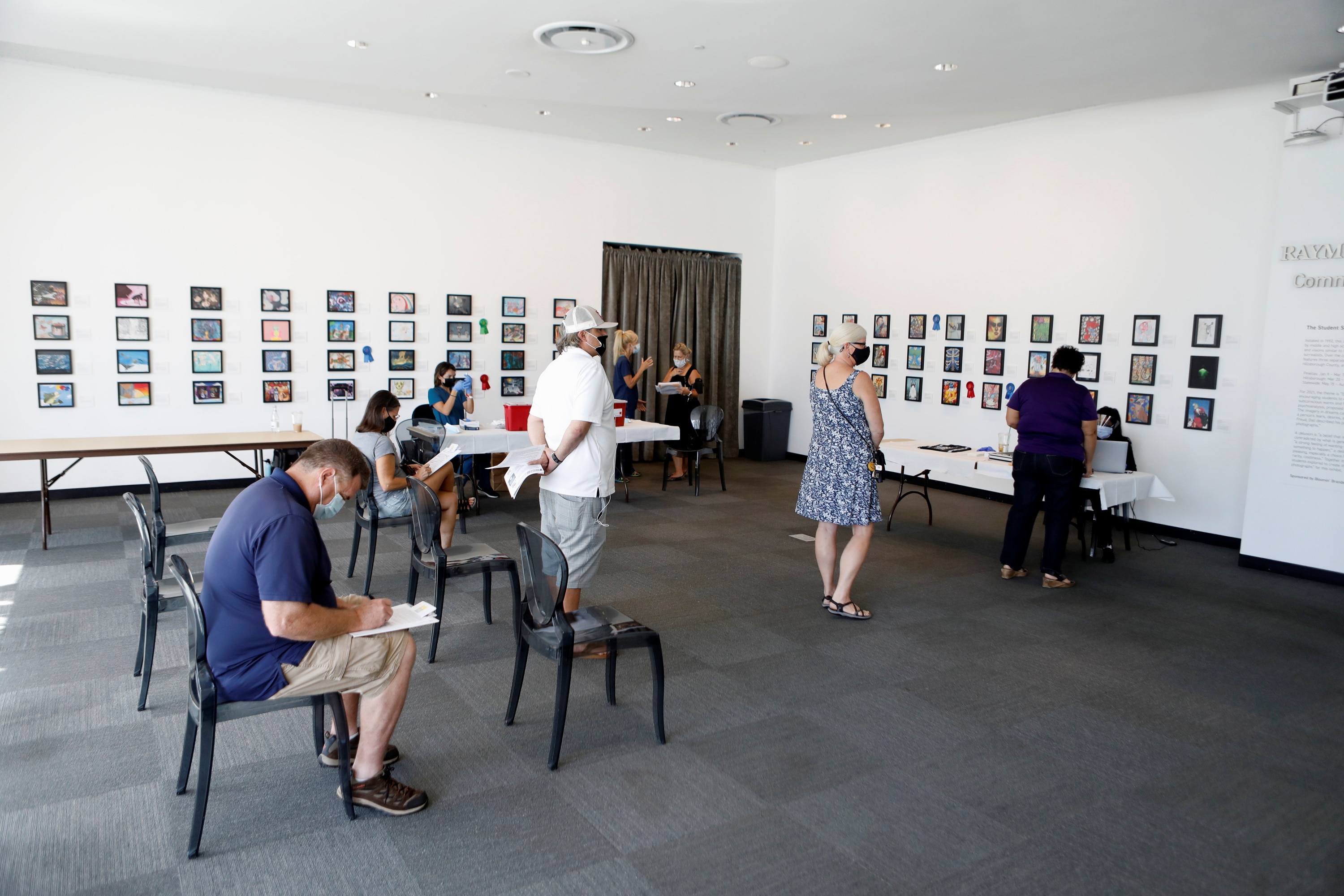 La mitad de los estadounidenses ya están completamente vacunados 1