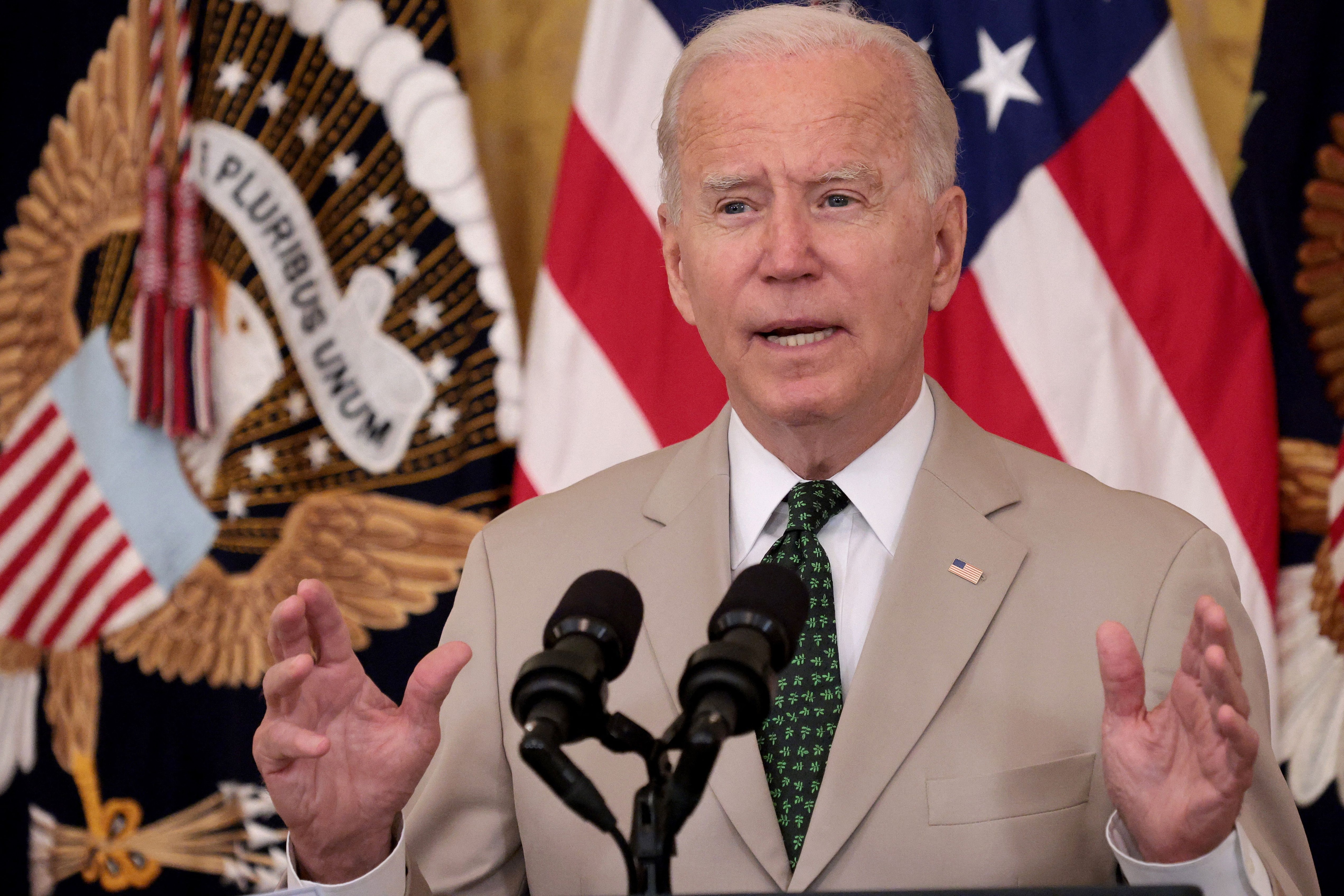 Más vacunados y menos desempleados en Estados Unidos, pero Biden pide no bajar la guardia 2