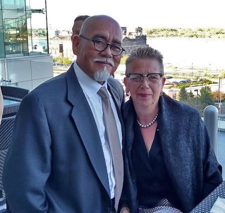 Sal Valadez junto a su esposa Rebecca Valadez (Foto cortesía de Sal Valadez)