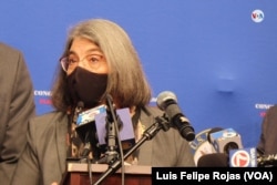La alcaldesa del condado Miami-Dade estuvo presente en la conferencia de prensa del 23 de septiembre de 2021 en el vecindario conocido como Pequeño Haití en Miami, Florida.