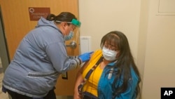 Biden asegura que EE. UU. se dirige en la "dirección correcta" en la lucha contra la pandemia 1