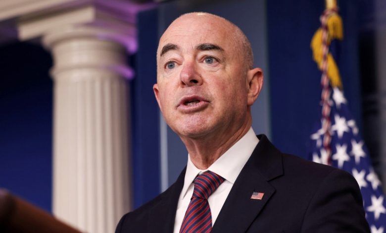 Secretario de Seguridad Nacional de EE. UU. da positivo al COVID-19 1