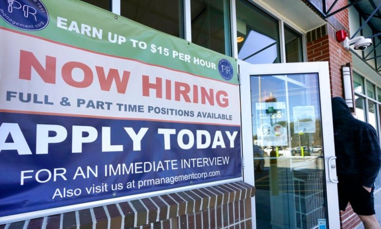 Economía de EE. UU. suma 531.000 empleos en octubre 1