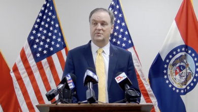 Ejecutivo del Condado de St. Louis subraya la necesidad de medidas para prevenir el empeoramiento de la pandemia 15