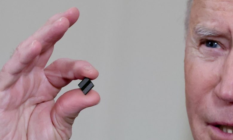 Administración Biden considera sanciones tecnológicas si Rusia decide invadir Ucrania 1