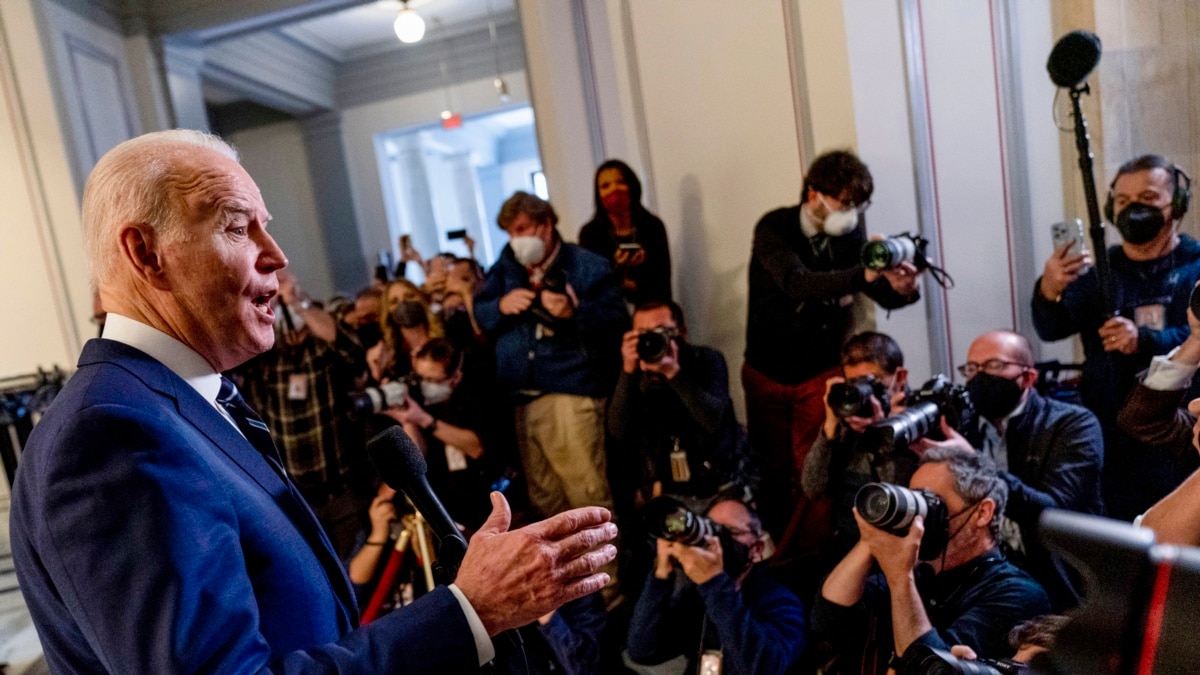 Biden intenta cerrar filas en su partido en torno del derecho al voto 2