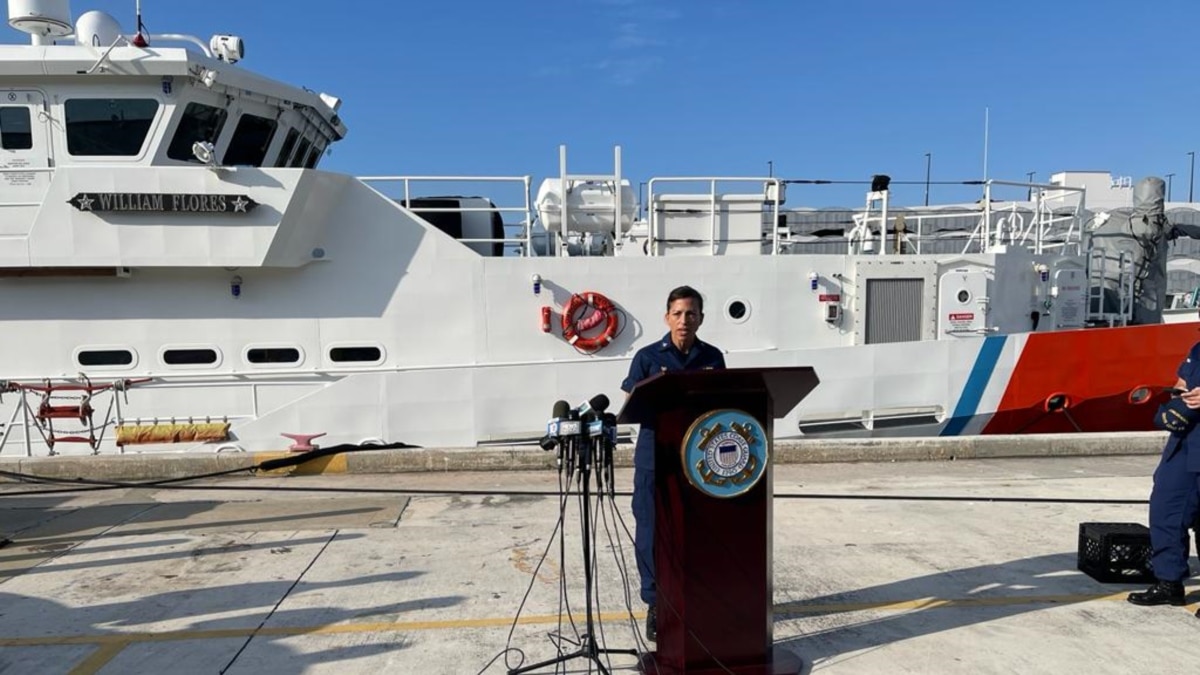 Guardia Costera de EE. UU. busca a 38 migrantes desaparecidos 2