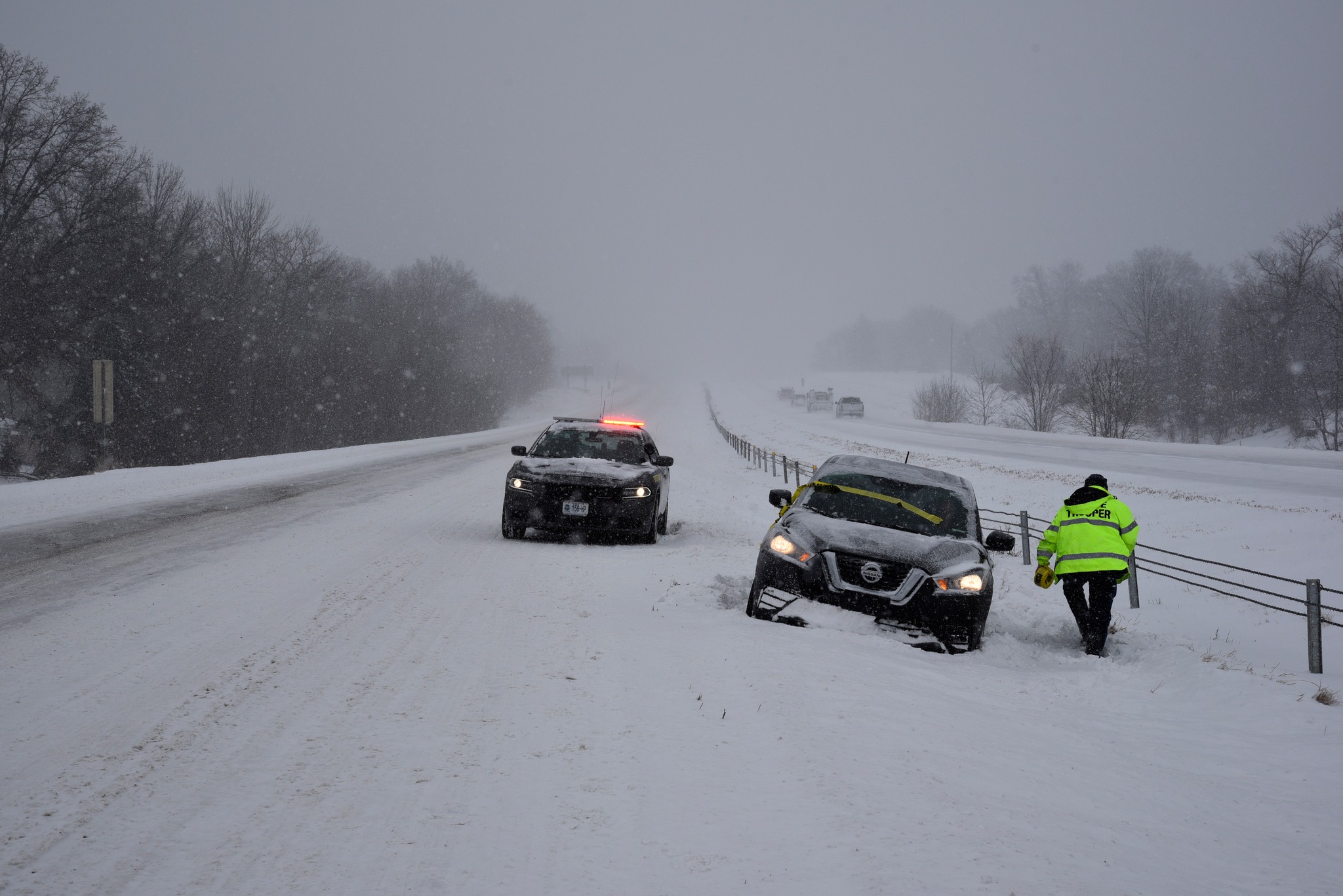 ALERTA CLIMÁTICA - Negocios y Escuelas permanecerán cerradas el viernes 2