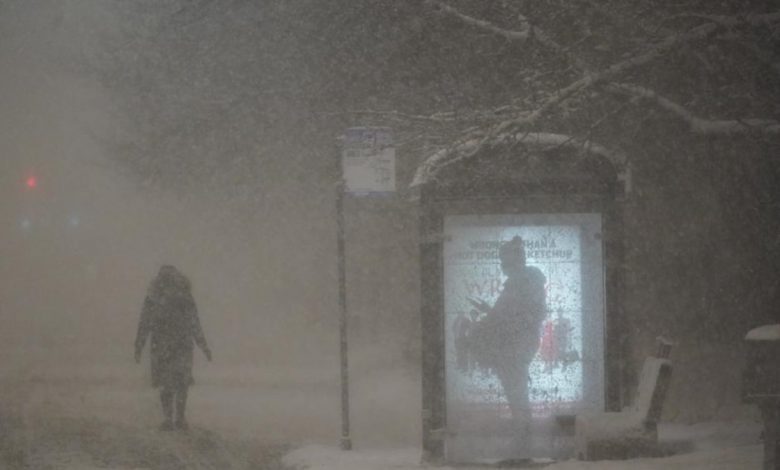 Tormenta invernal de nieve y lluvia helada se desplaza por EE. UU. 1