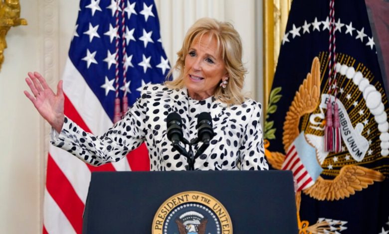 Mensaje de la primera dama de EE. UU., Jill Biden, en el Día Internacional de la Mujer 1