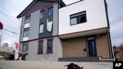 Dos muertos en tres tiroteos en fin de semana de Pascua en EEUU 1