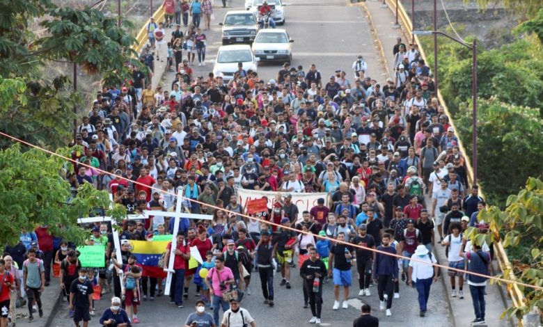 EEUU intercepta cifra récord de migrantes en frontera con México en marzo 1