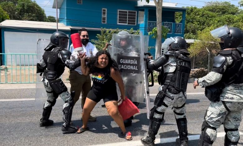 Grupo de unos 800 migrantes sale del sur de México 1