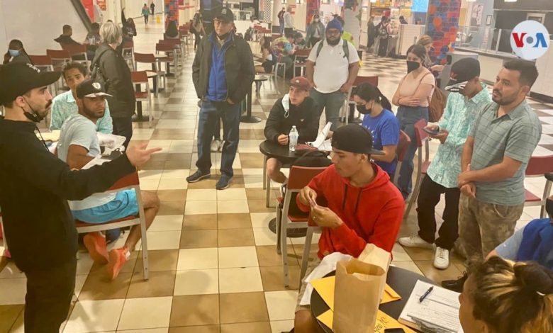 Tras superar selvas y ríos, inmigrantes agradecen ser transportados “de buena manera” desde Texas a Washington DC 1