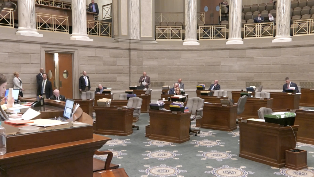 Sen. de Missouri Steven Roberts pide $5M para ayudar a refugiados llegando al estado desde Ucrania y Afganistán 2