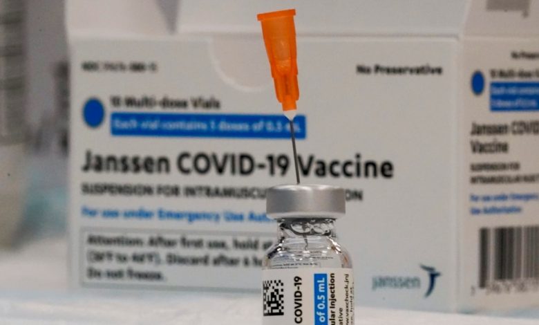 EEUU restringe uso de vacuna contra COVID-19 de J&J por coágulos 1
