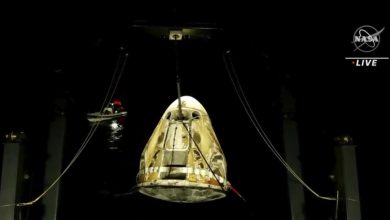 SpaceX trae a 4 astronautas a casa con un amerizaje a medianoche 66