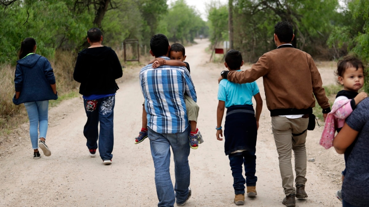 Un juez bloquea la decisión de la Administración Biden de suspender el Título 42 2