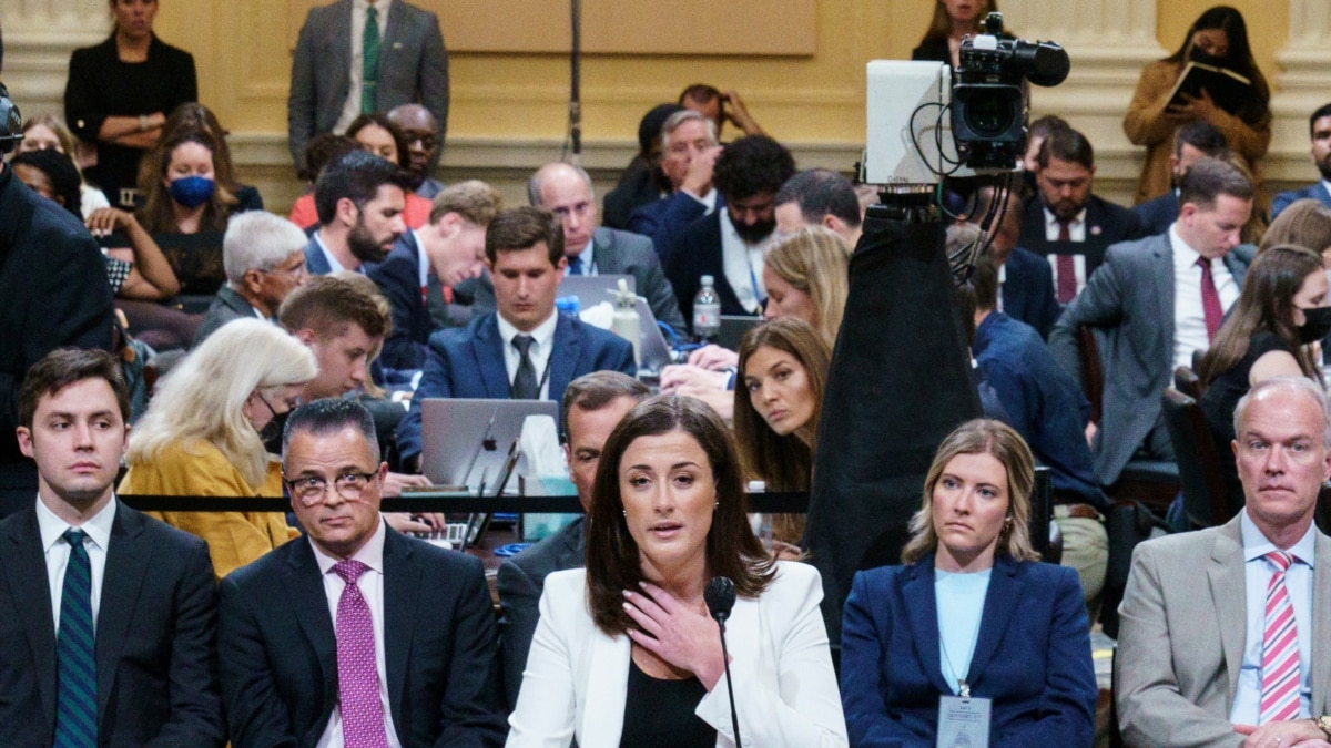 Exasistente de la Casa Blanca revela acciones de Trump el 6 de enero 2