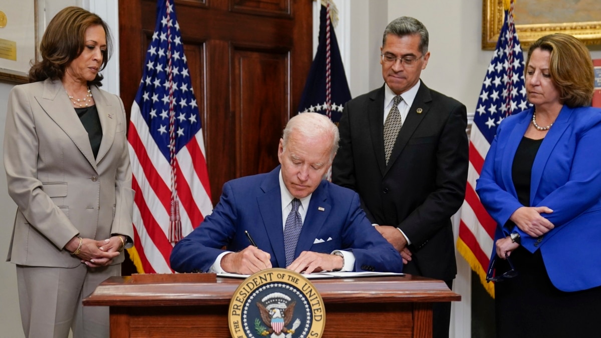 Biden firma orden ejecutiva para proteger el acceso al aborto y a los anticonceptivos 2