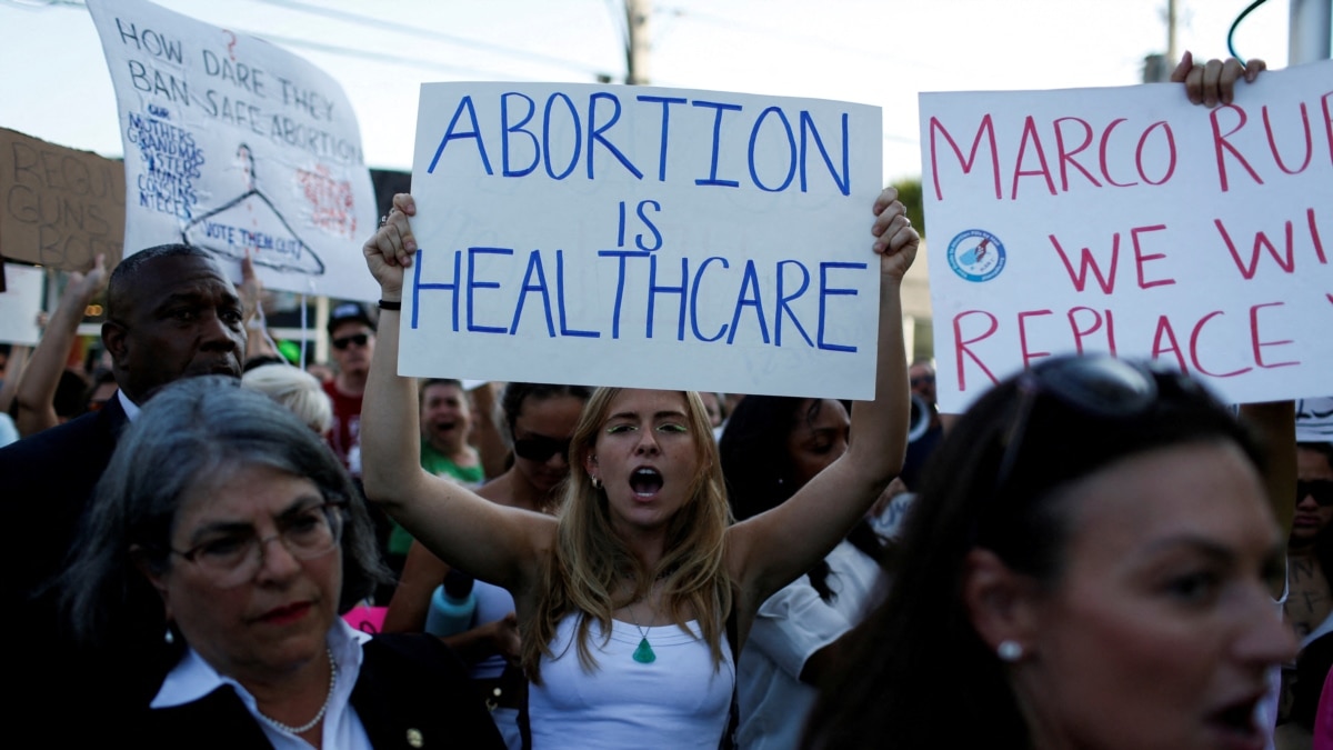 ¿Hasta qué punto alivia el decreto de Biden las limitaciones al aborto en EEUU? 2