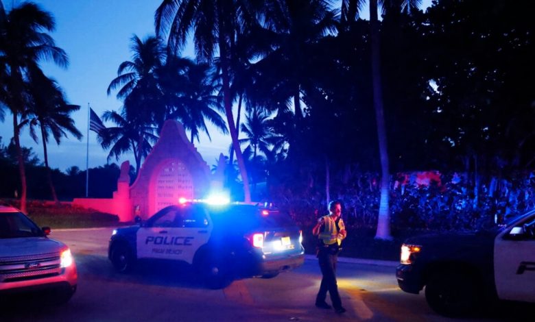 Trump dice que el FBI "allanó" su finca Mar-a-Lago 1