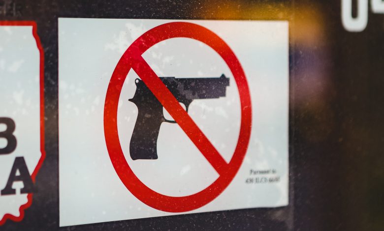 La Ciudad de St. Louis Avanza en la Regulación del Porte Abierto de Armas 1