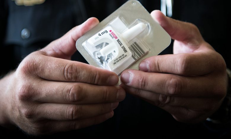 St. Louis instala su primera caja de distribución de narcán en el Mercado Soulard 1