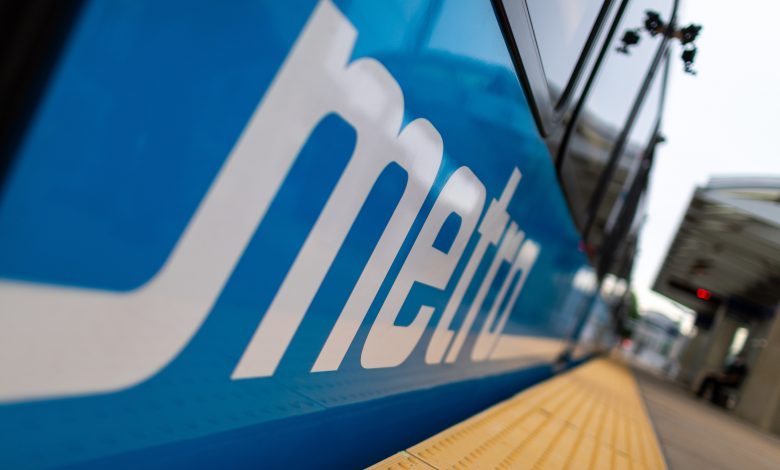 CIUDAD DE ST. LOUIS BUSCA RECOMENDACIONES DE LOS RESIDENTES SOBRE EL FUTURO DE LA NUEVA LÍNEA VERDE DE METROLINK 1