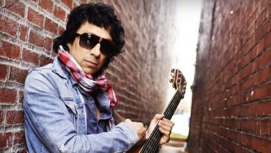 Javier "Hobo Cane" Mendoza: 25 Años de Rock Latino Pionero 3