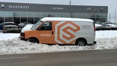 St. Louis se desentierra tras histórica tormenta de nieve 2