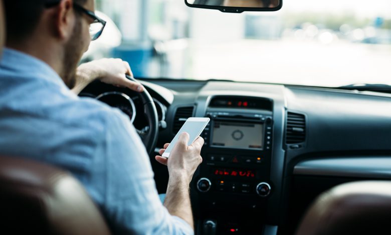 Missouri Impone Multas Severas por Uso de Celular al Conducir desde 2025 1