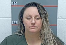 Danielle Bertothy de St. Peters, MO espera sentencia en el tribunal federal de Puerto Rico tras haber provocado incendios en varios negocios de Cabo Rojo en Enero, después de que estos se negaran en servirla alcohol.