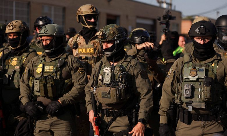 Intensifican operativos de ICE en Chicago; congresistas denuncian redadas en comunidades 1